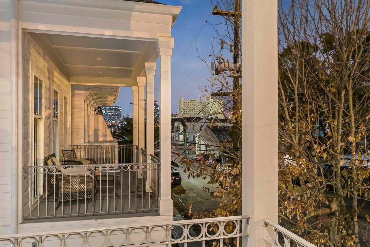 Hosteeva 3 Bedroom Cottage Close To St Charles 5 M Ride To Fq New Orleans Bagian luar foto