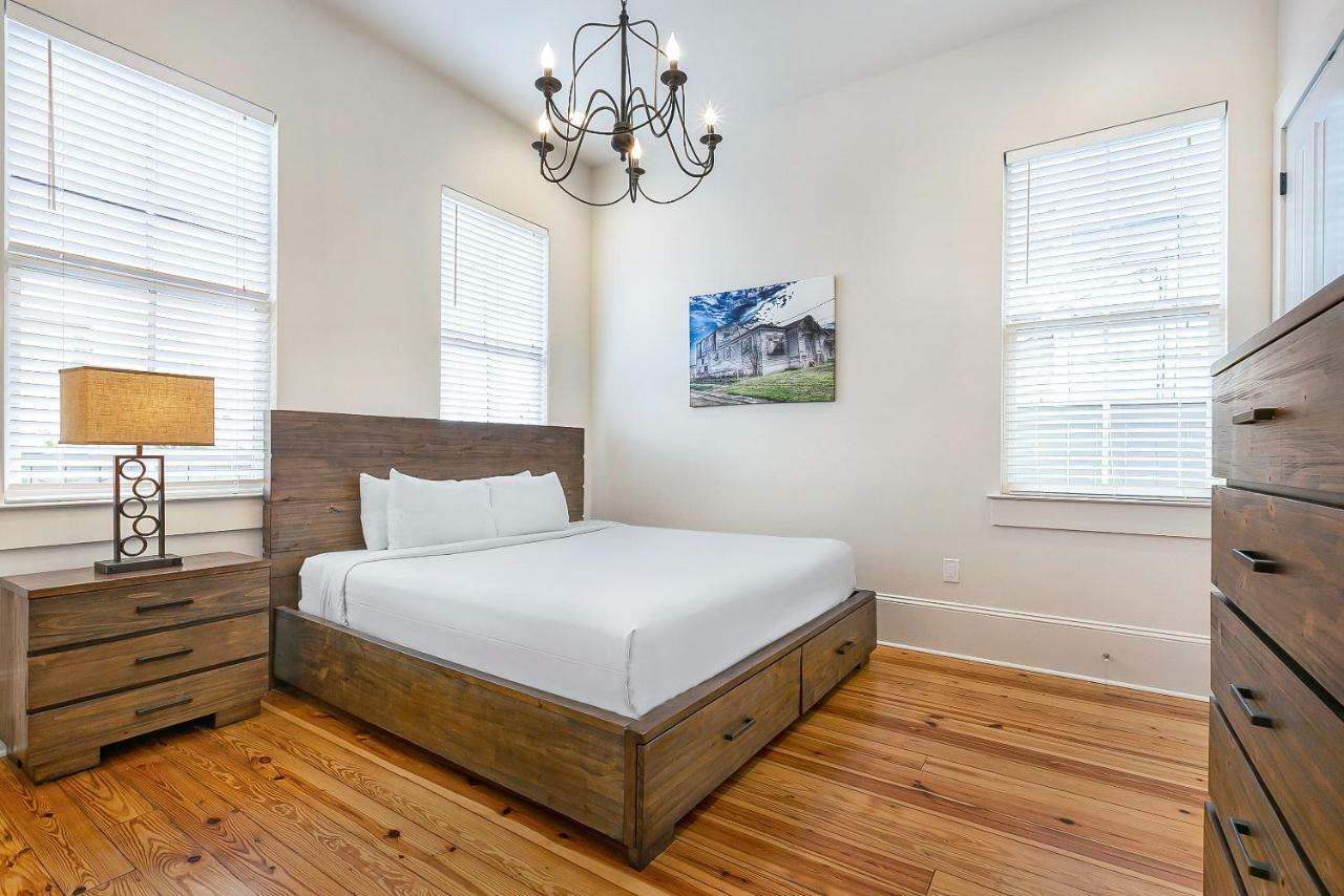 Hosteeva 3 Bedroom Cottage Close To St Charles 5 M Ride To Fq New Orleans Bagian luar foto